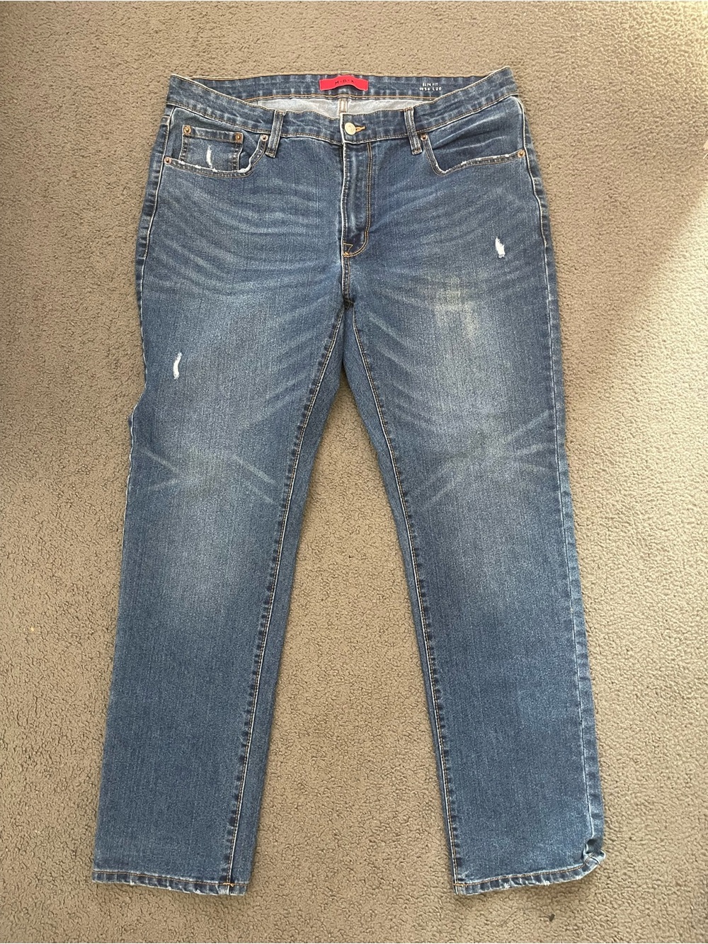 Men’s MBX Straight-Leg slim fit Distressed Jeans in Blue 36x30